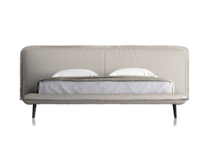 Кожаная мягкая двуспальная кровать