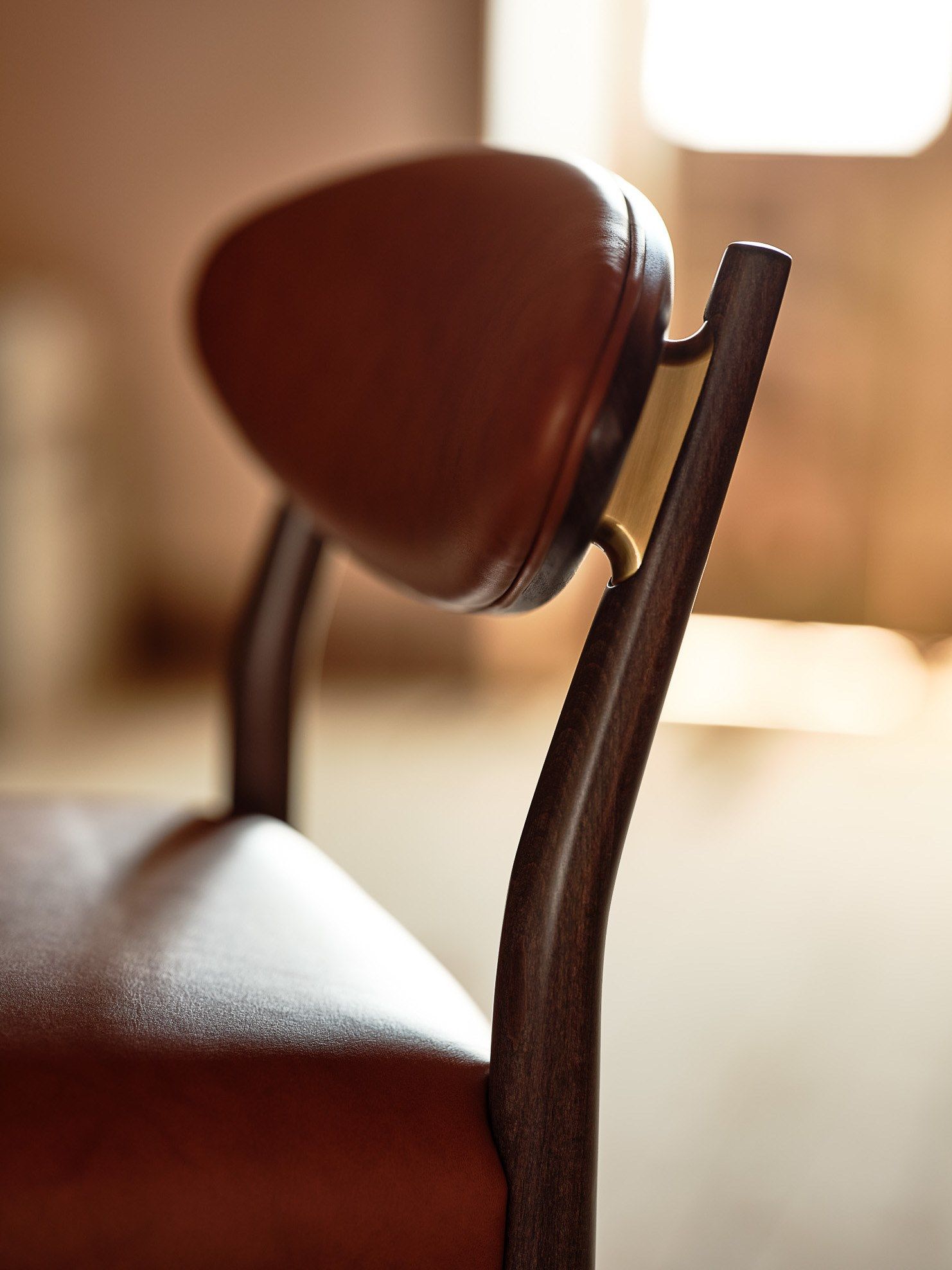 Деревянный мягкий стул с мягким сиденьем More Contract Wink ARCH-00043285 - Вид №1