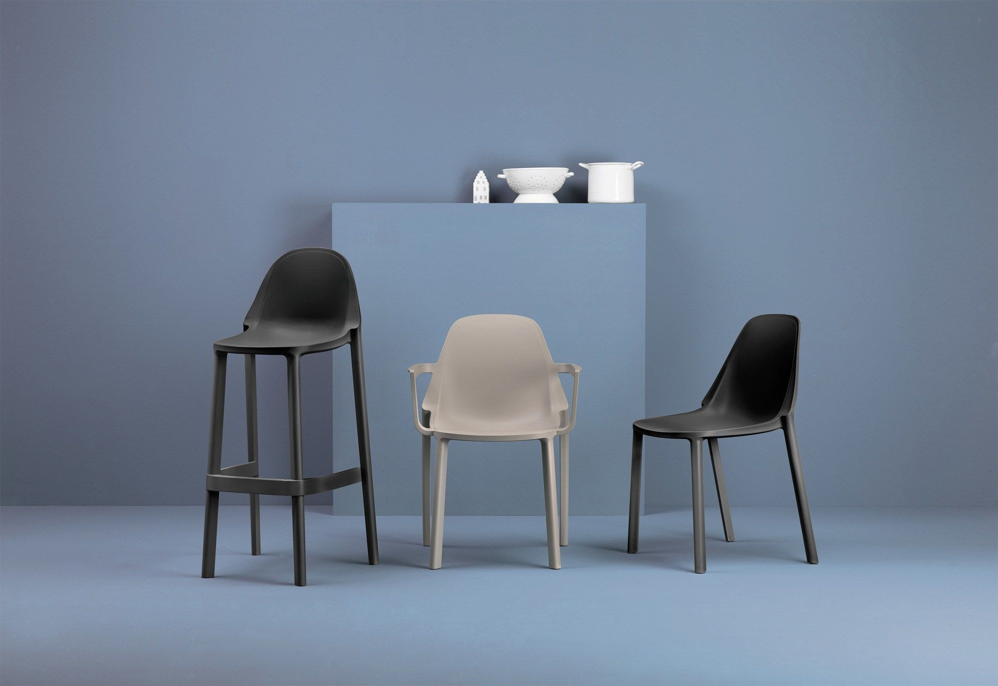 Высокий садовый стул из инженерного пластика S-CAB ARCH-00000723