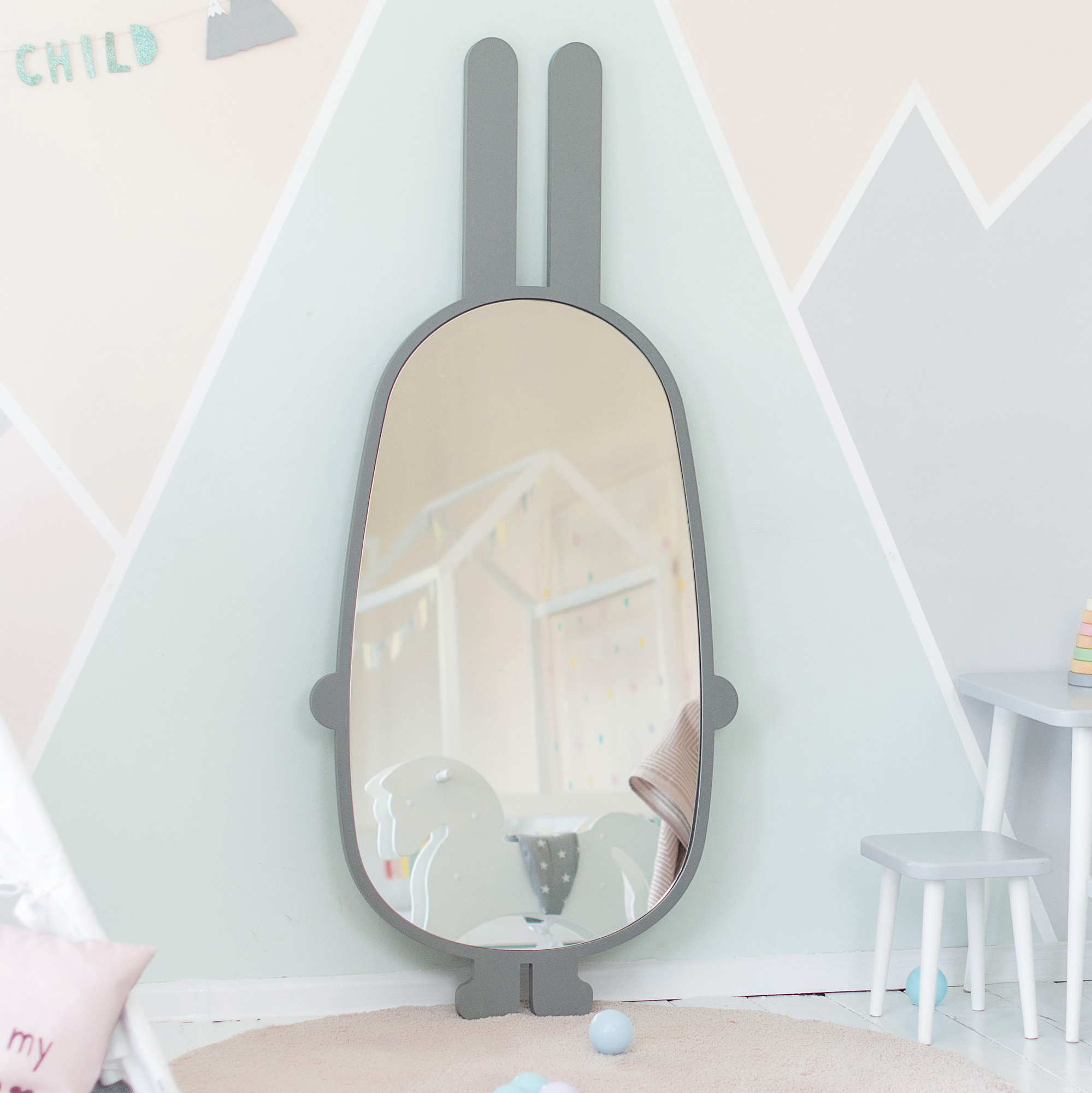 Зеркало детское напольное серое "Заяц" ЗАЯЦ  00-3859367 Серый Santreyd  - Вид №1