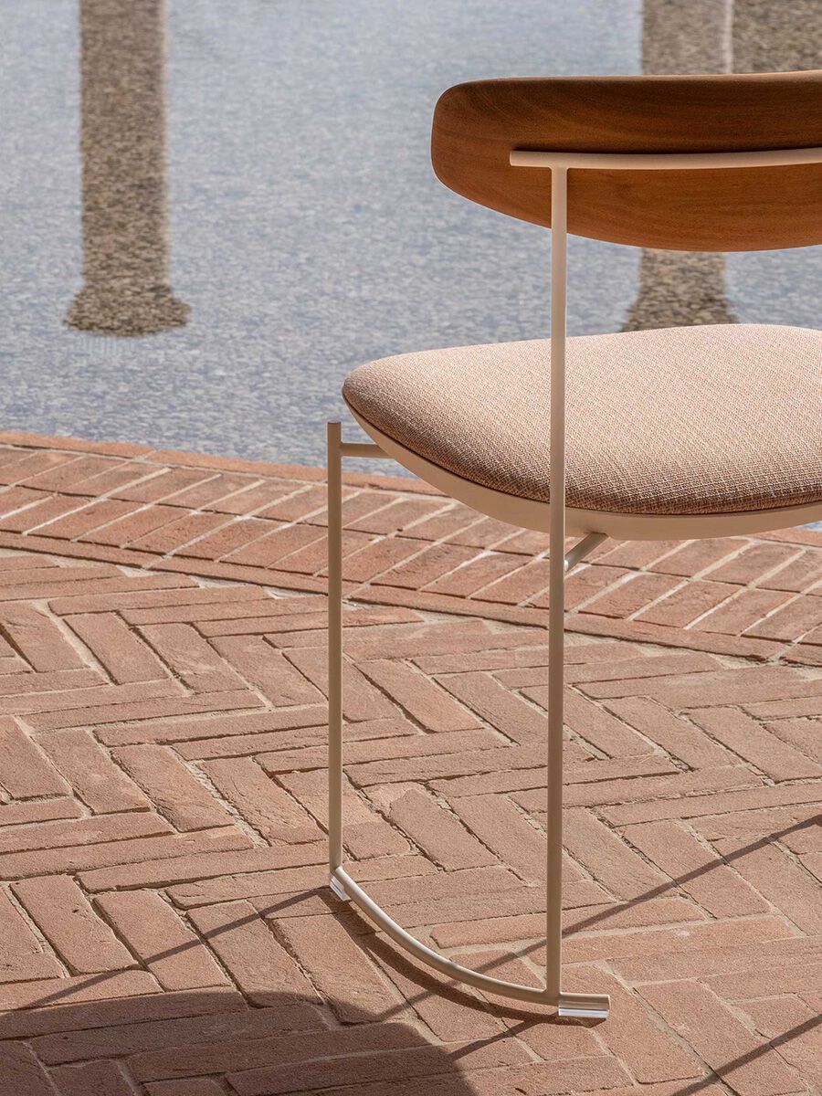 Металлический садовый стул с открытой спинкой Potocco Keel Light ARCH-00038891 - Вид №3