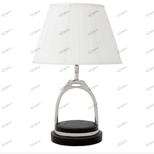 Настольная лампа Princeton от Eichholtz 107172 EICHHOLTZ КЛАССИЧЕСКИЕ 061888 Белый;хром 