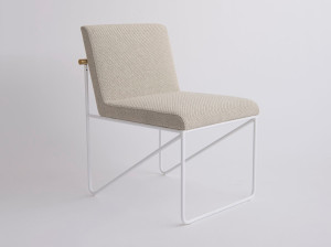 Мягкий стул из ткани без подлокотников