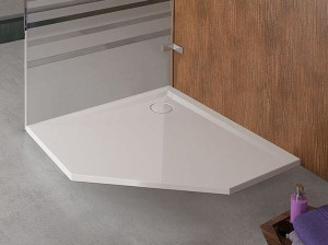 Угловой душевой поддон в Solique