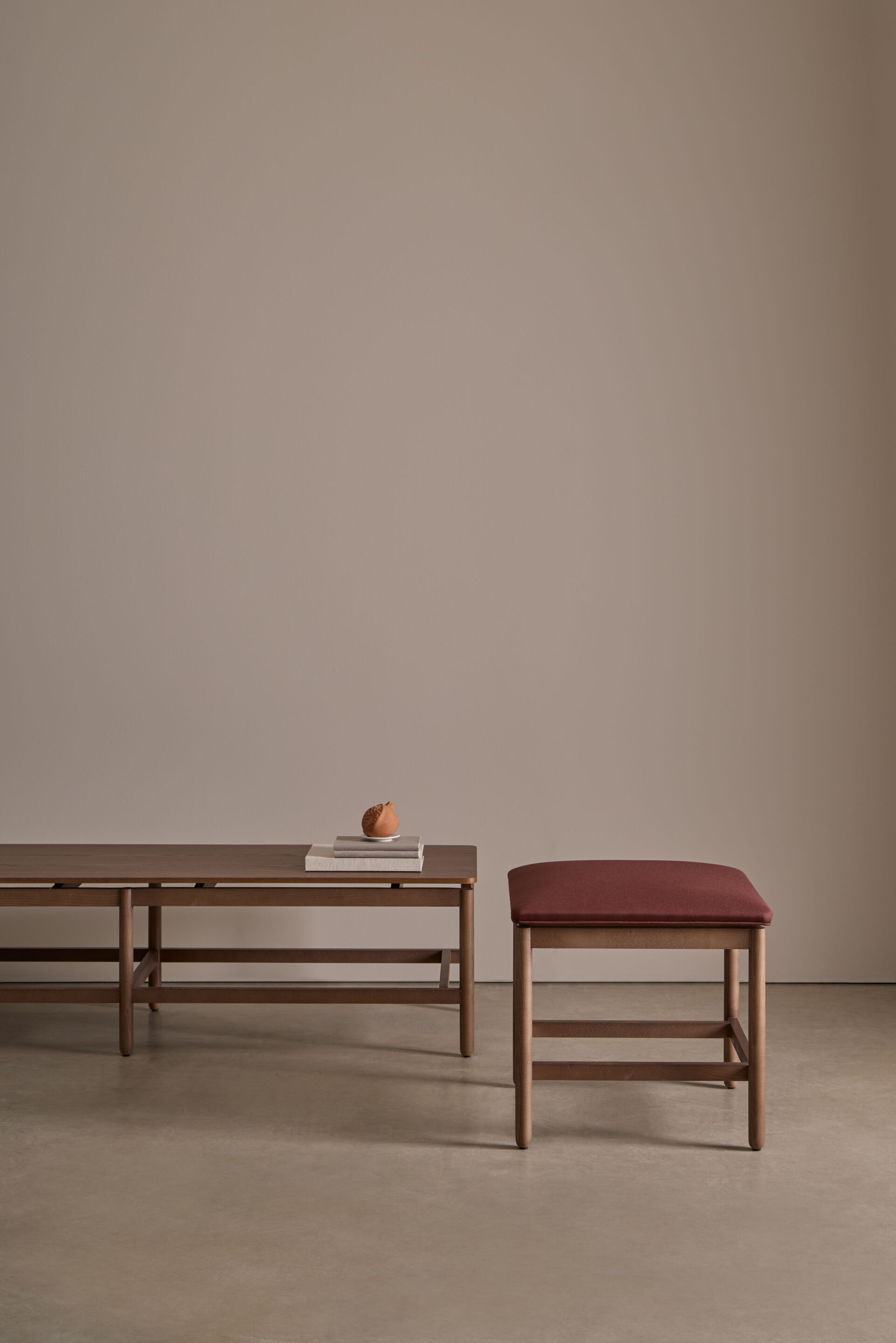 Тканевый мягкий стул с подставкой для ног Blasco&Vila Rem ARCH-00051183 - Вид №2