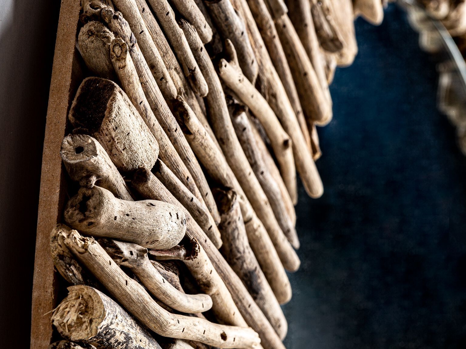 Настенное круглое деревянное зеркало Vical Home VARVERG ARCH-00032182 - Вид №1