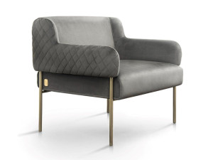 Бархатное кресло с подлокотниками