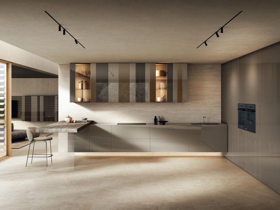 Деревянная и стеклянная кухня без ручек с полуостровом Lago N. O. W ARCH-00042787