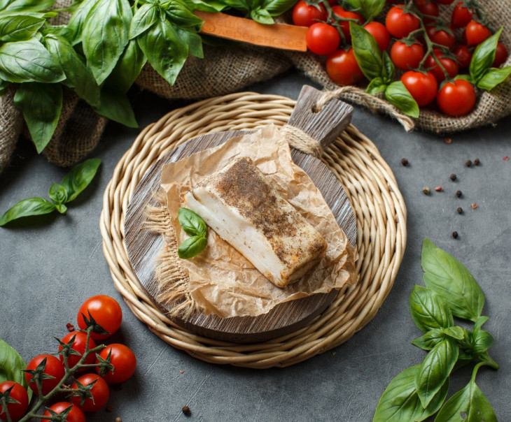 6683 Сало по-домашнему с чесноком и черным перцем Вкусляндия 