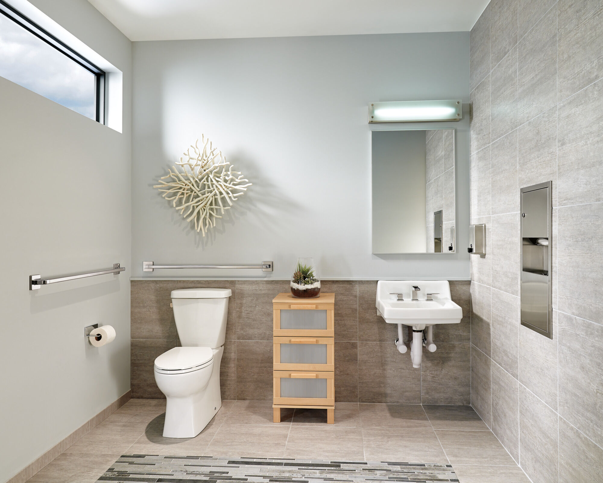 41936-KS Угловой современный декоративный поручень ADA Delta Faucet Delta Черный нержавеющий - Вид №2