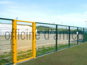 Забор для спортивных площадок из сварной сетки