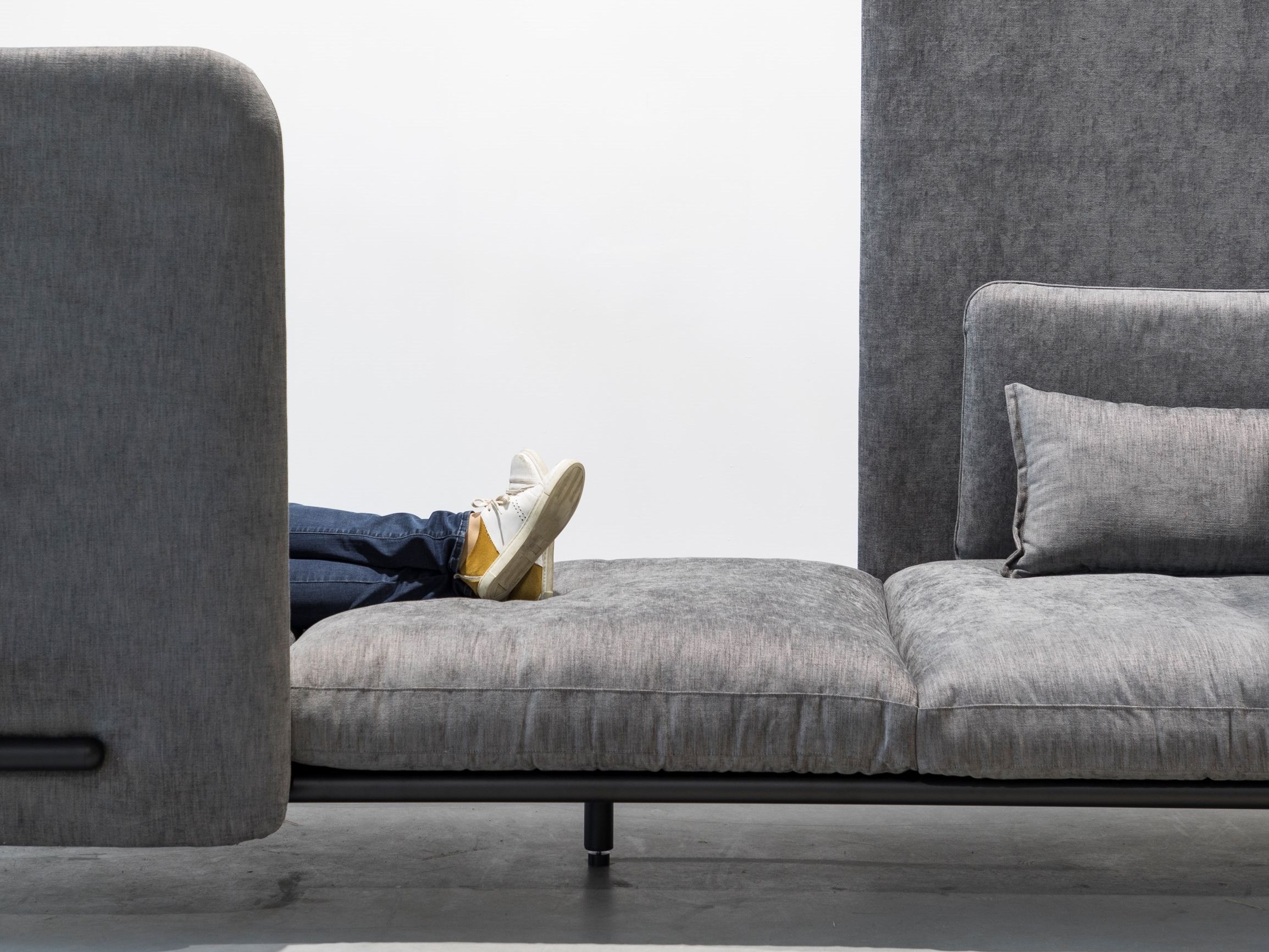 Тканевое кресло с высокой спинкой BuzziSpace BuzziSpark ARCH-00089382 - Вид №3