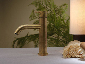 Однорычажный смеситель для раковины из латуни