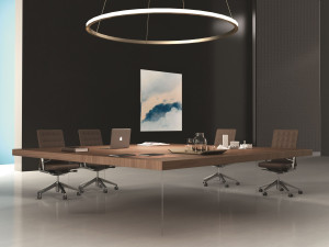 Деревянный прямоугольный стол для совещаний