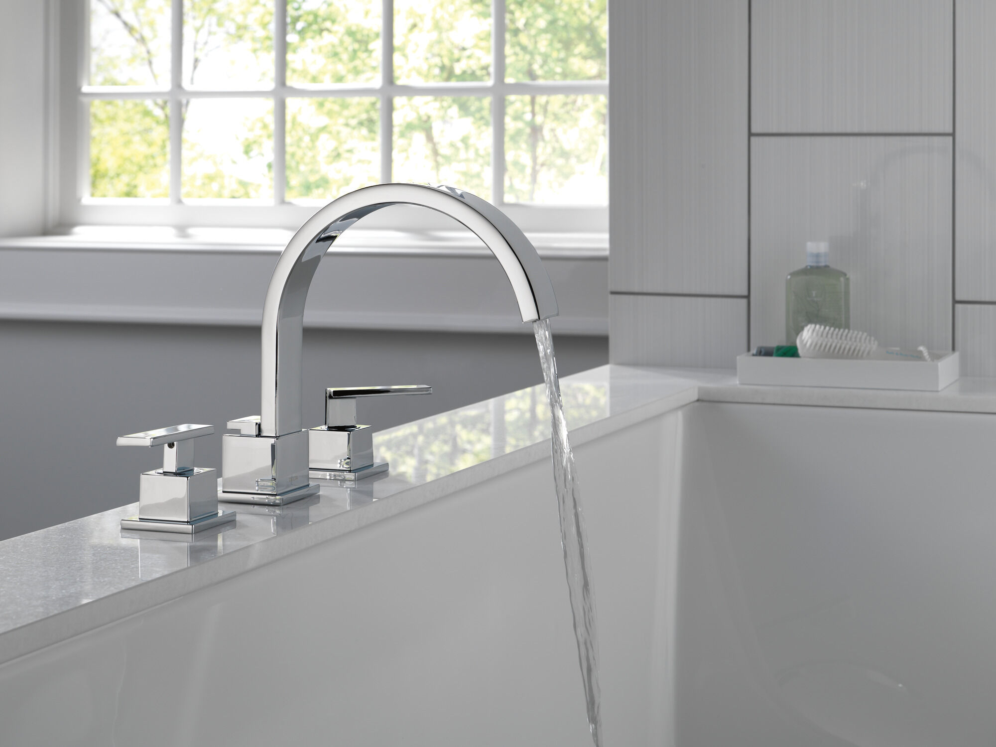 T2753-RB Римская ванна Delta Faucet Vero Венецианская бронза - Вид №2