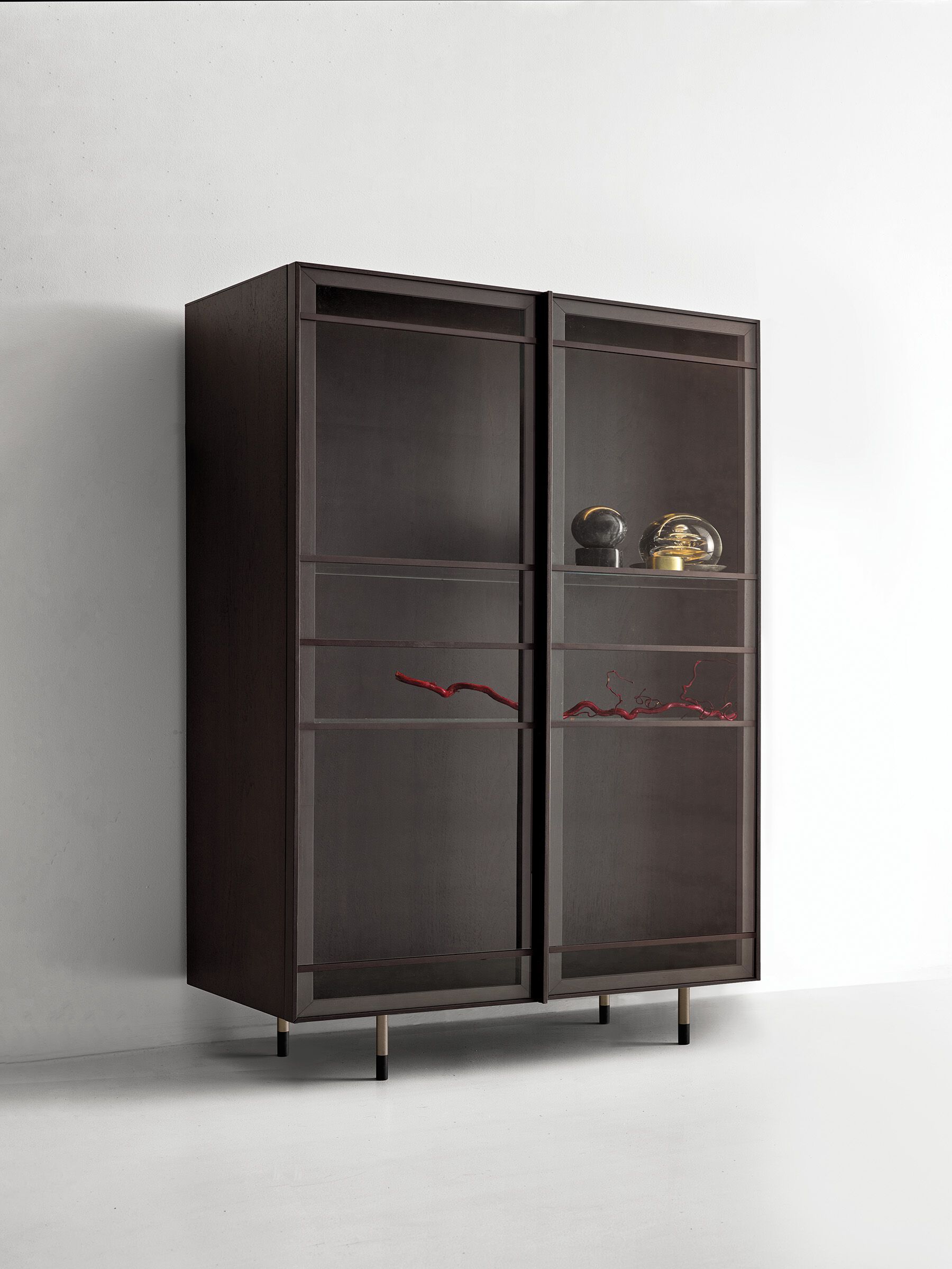 Витрина из грецкого ореха Modesign Йорк ARCH-00117819 - Вид №3