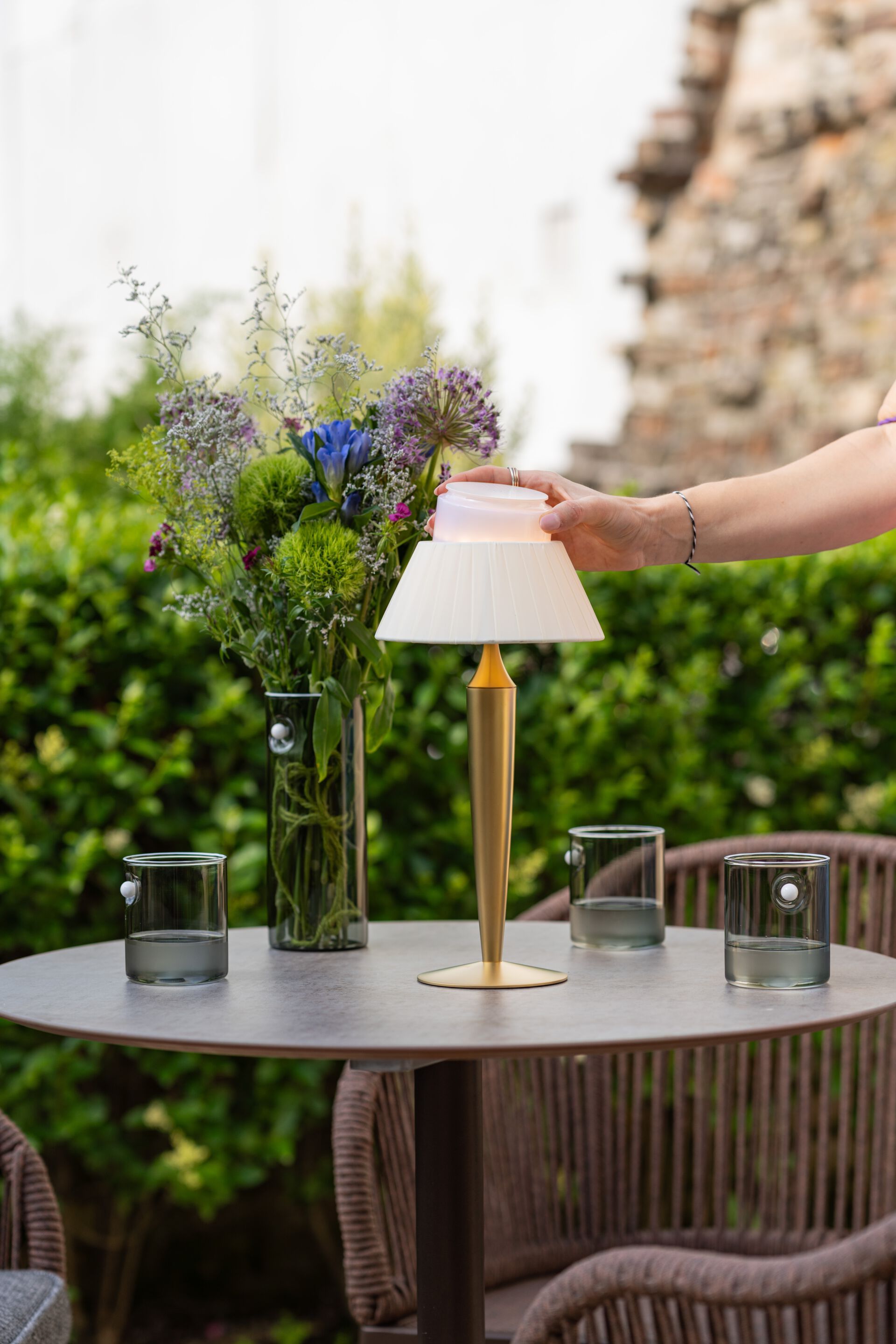 Алюминиевая и тканевая аккумуляторная настольная лампа Zafferano FLAMINIA ARCH-00069797 - Вид №4