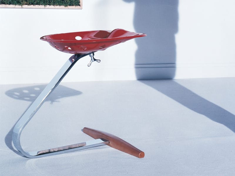 Табурет в промышленном стиле Zanotta MEZZADRO ARCH-00119781 - Вид №2