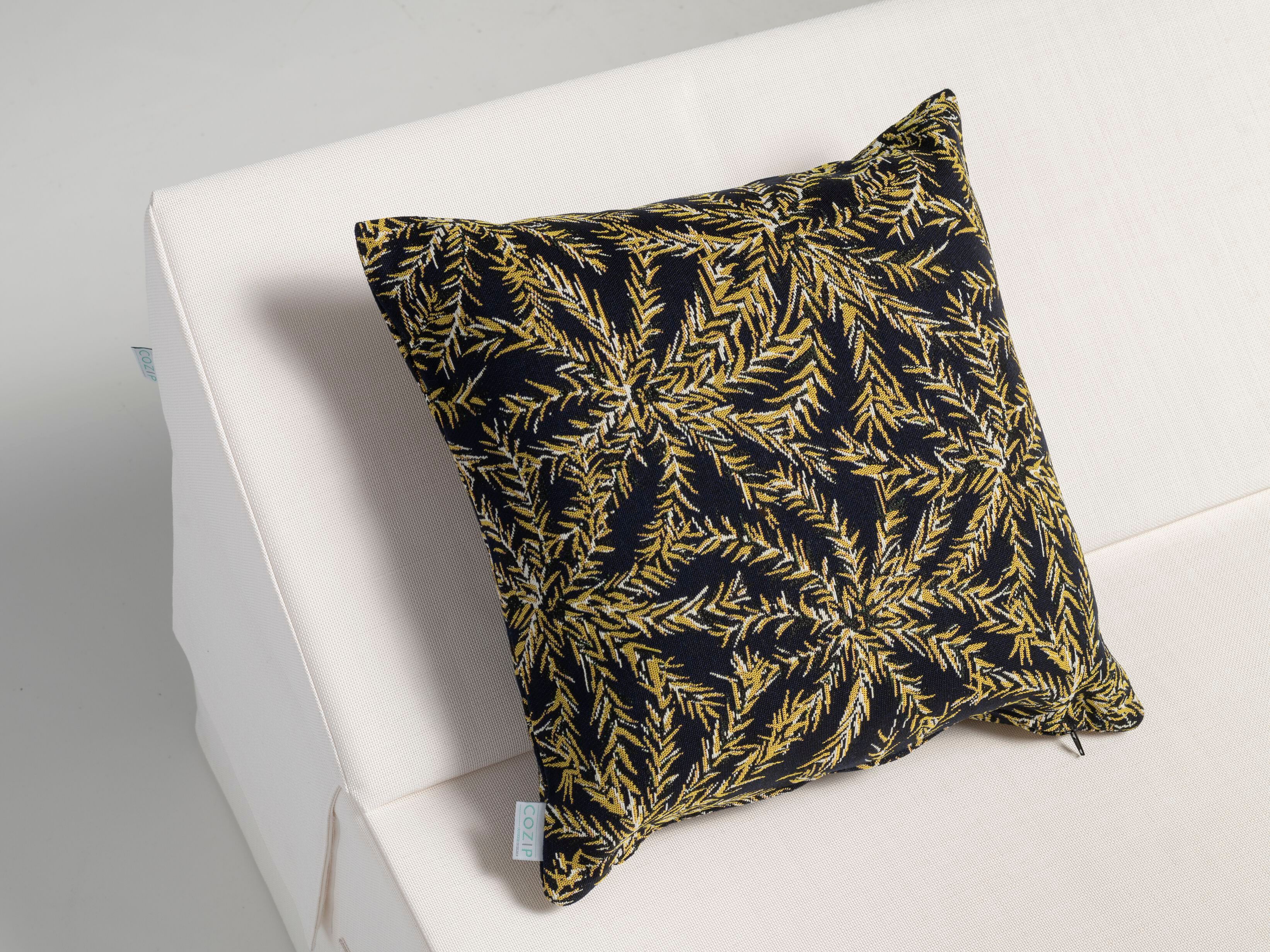 Напольная ткань полосатая подушка COZIP TROPIC ARCH-00126138