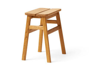 Дубовый табурет