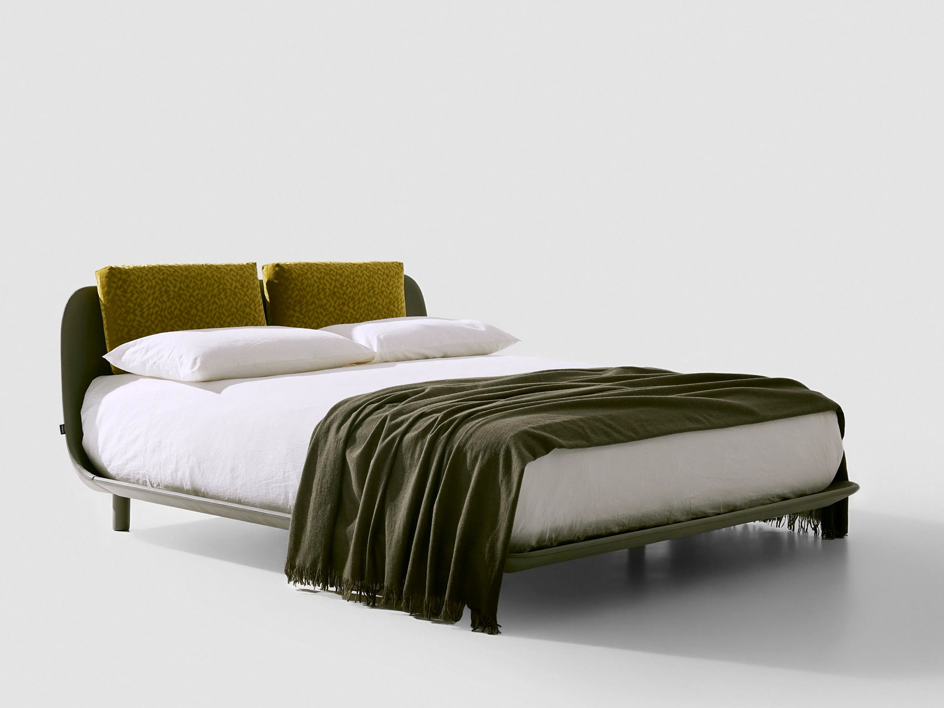 Кожаная двуспальная кровать Bolzan TATA ARCH-00014516