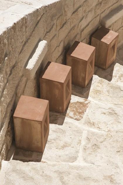 Ethimo Светильник-столбик из терракоты Step sun-id-1370890 - Вид №5