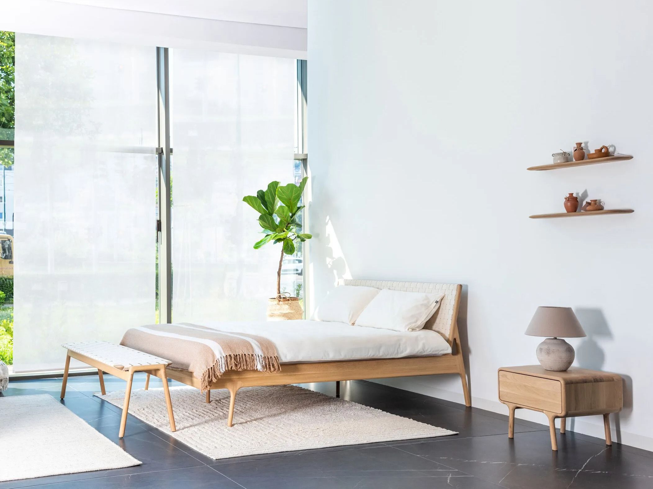 Дубовая двуспальная кровать Gazzda Fawn ARCH-00085993 - Вид №2