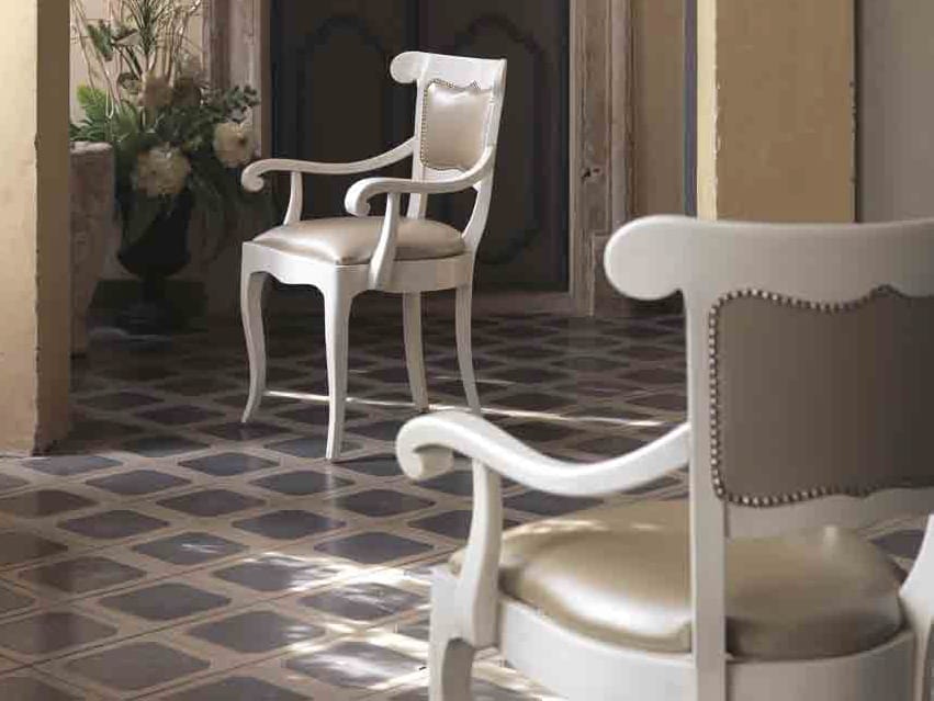 Стул из массива дерева с подлокотниками Arvestyle Fenice ARCH-00127620