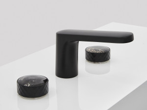 Смеситель для раковины с 3 отверстиями