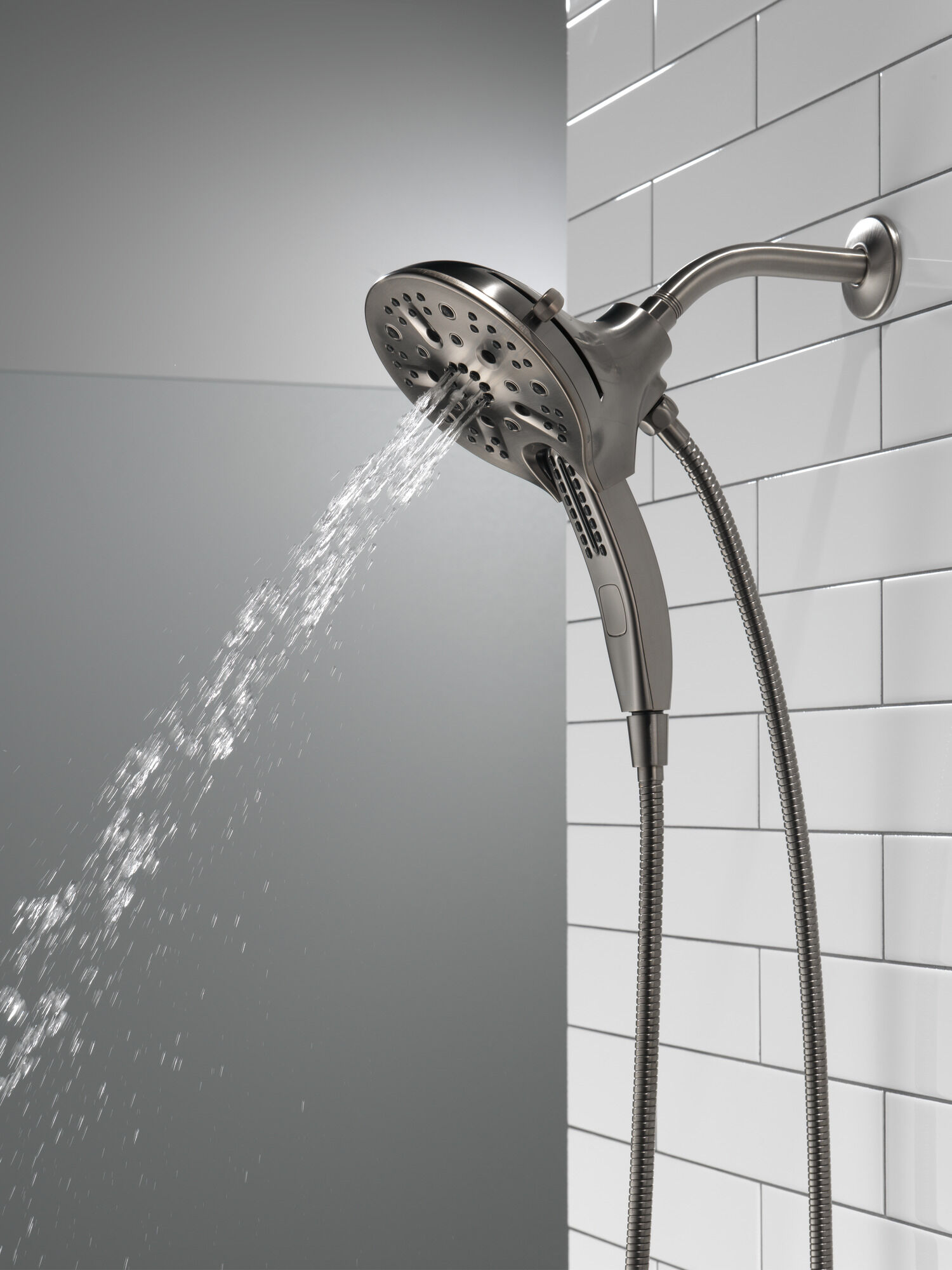 58620-KS25-PK In2ition® H2Okinetic® Душ два в одном с 5 настройками Delta Faucet Universal Showering Черный нержавеющий  - Вид №18
