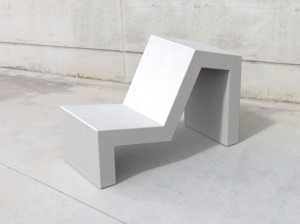 Бетонное наружное сиденье