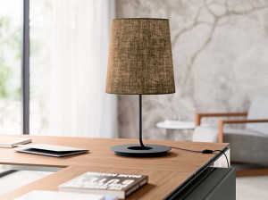 Настольная лампа из ткани и металла