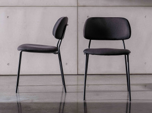 Тканевый стул