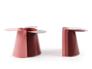 Металлический журнальный столик