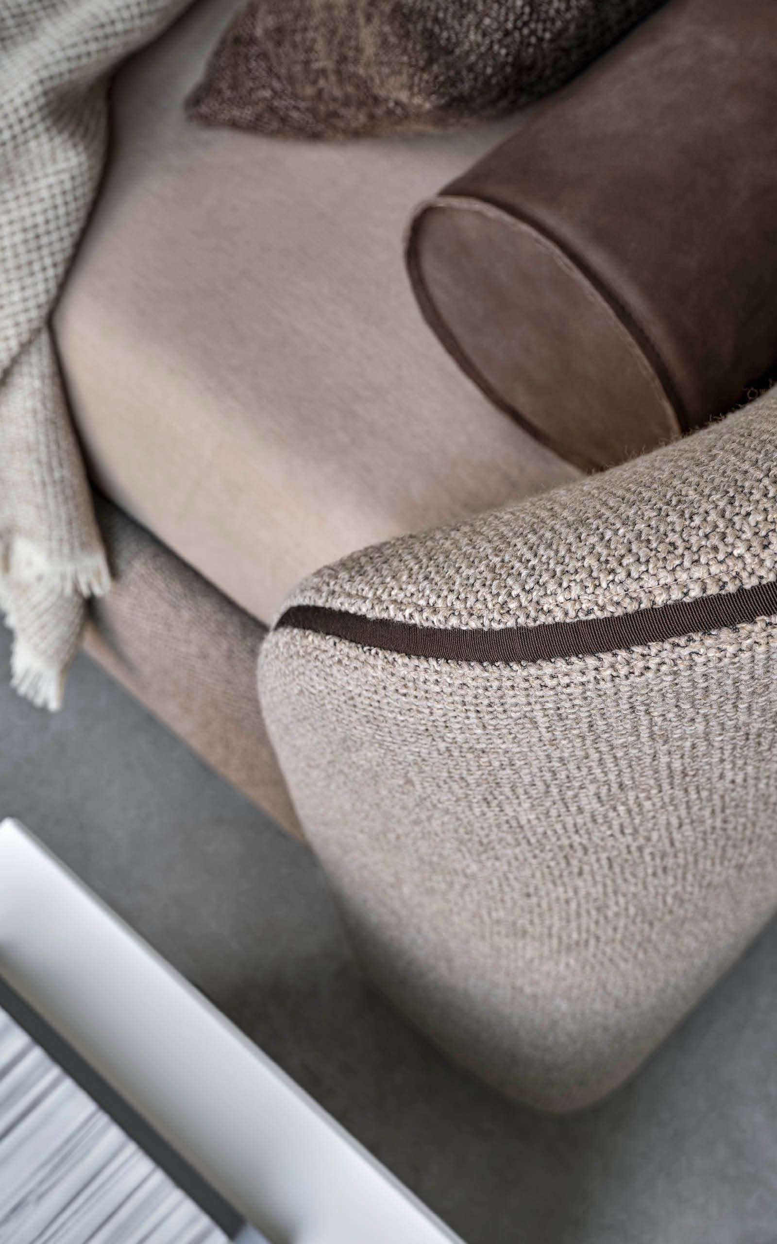 Двуспальная кровать с мягким изголовьем Twils Carnaby ARCH-00028590 - Вид №14