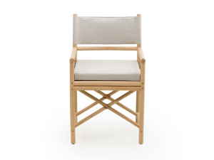 Стул из ротанга с подлокотниками