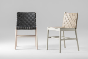 Кожаный стул