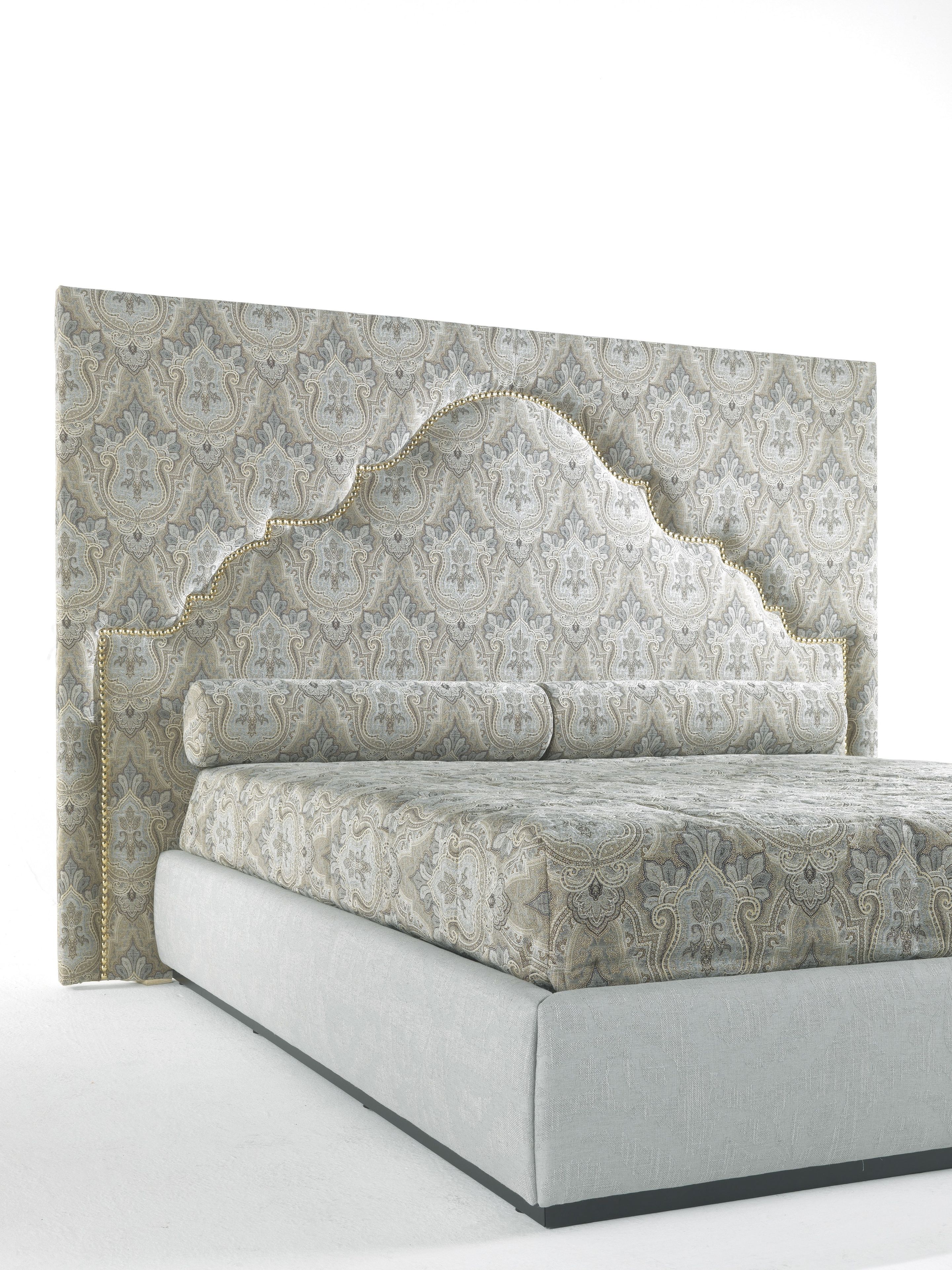 Двуспальная кровать из ткани с высоким изголовьем ETRO Home Interiors BOMBAY ARCH-00073802 - Вид №4