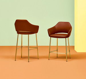 Барный стул VIC METAL PEDRALI 649