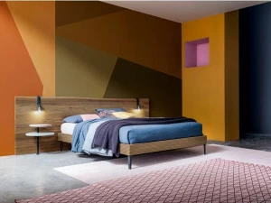 Devina Nais Изголовье из массива дерева для двуспальной кровати Master