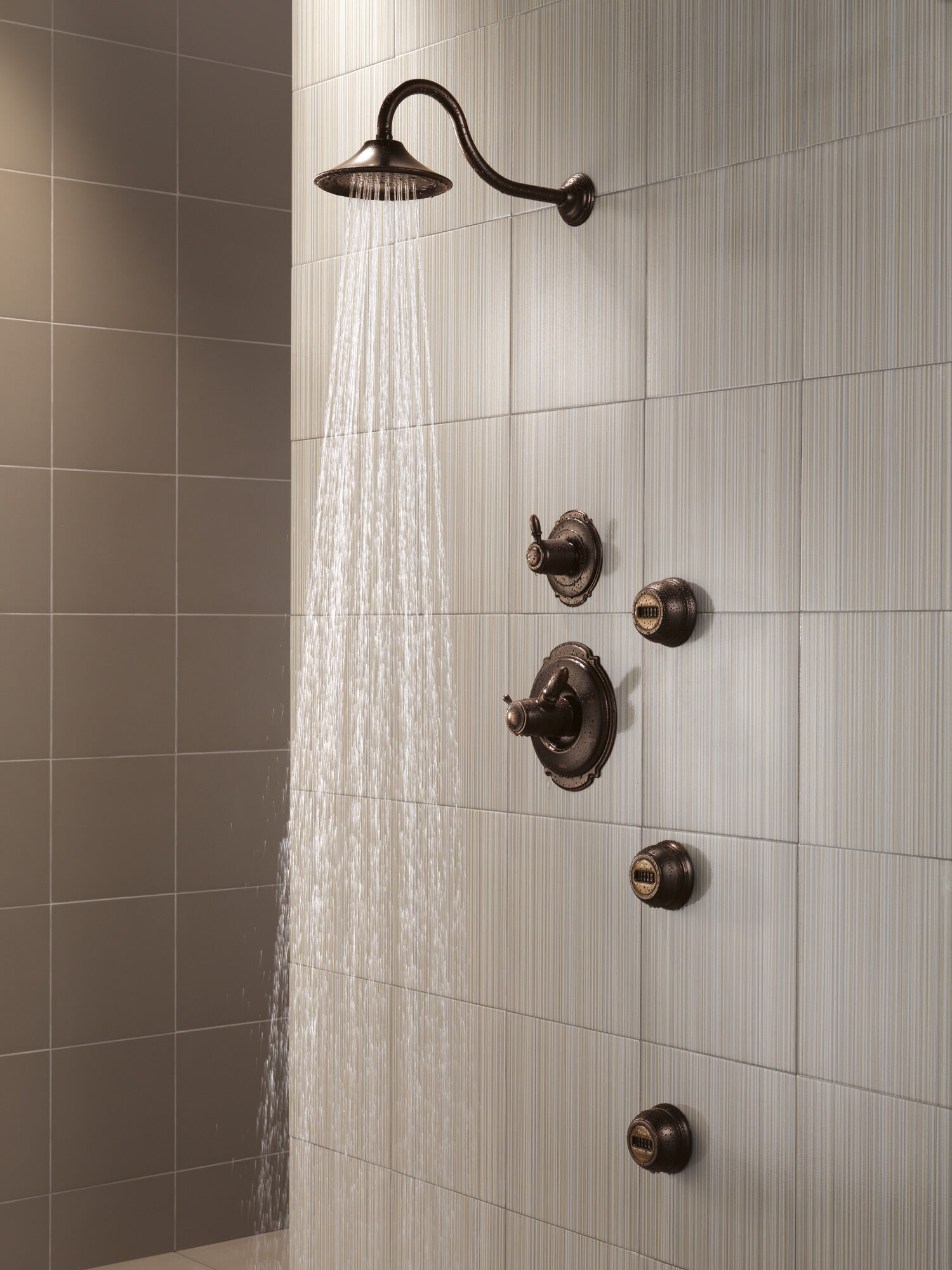 T11955-RB 3-портовая переключающая накладка с 6 позициями Delta Faucet Victorian Венецианская бронза - Вид №4