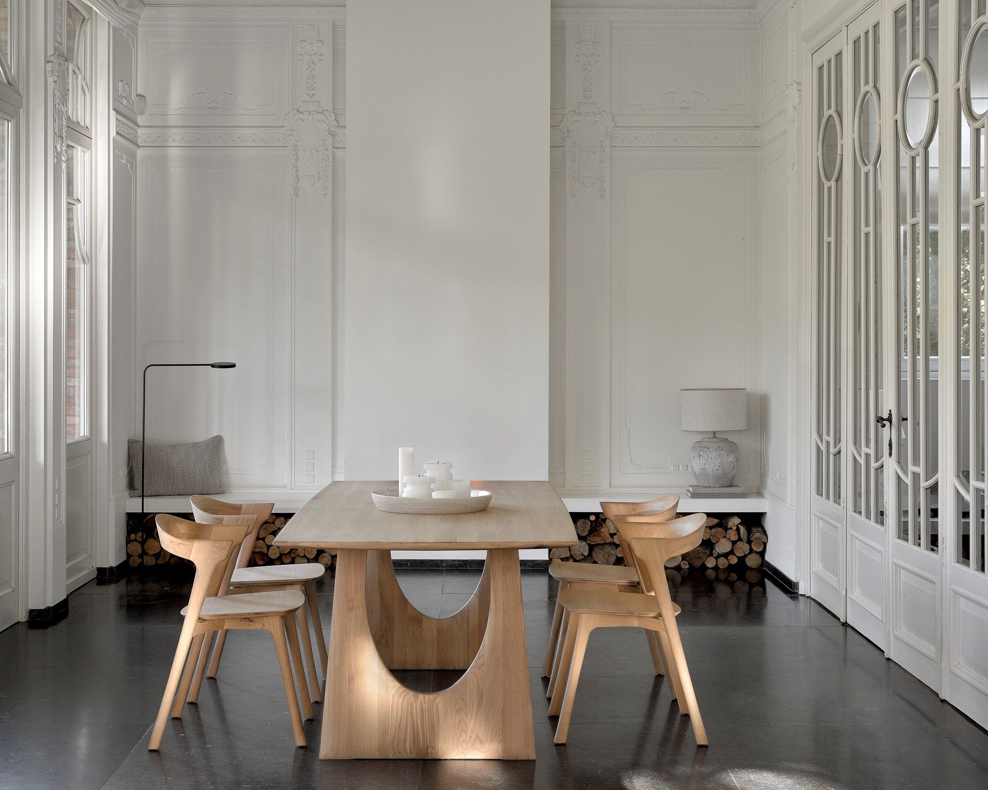 Прямоугольный обеденный стол из дуба Ethnicraft Геометрическая ARCH-00126990 - Вид №23