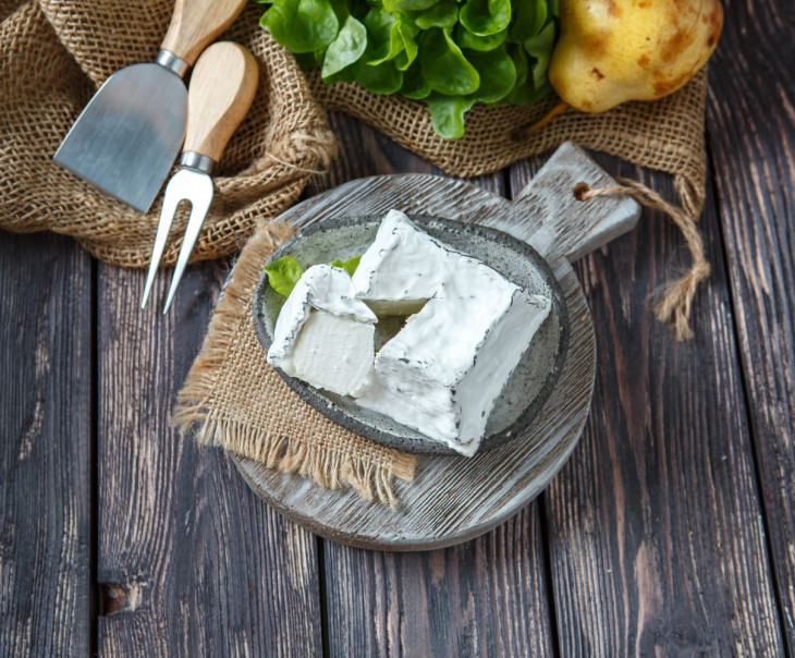 5377 Сыр козий "Валансе" Вкусляндия 