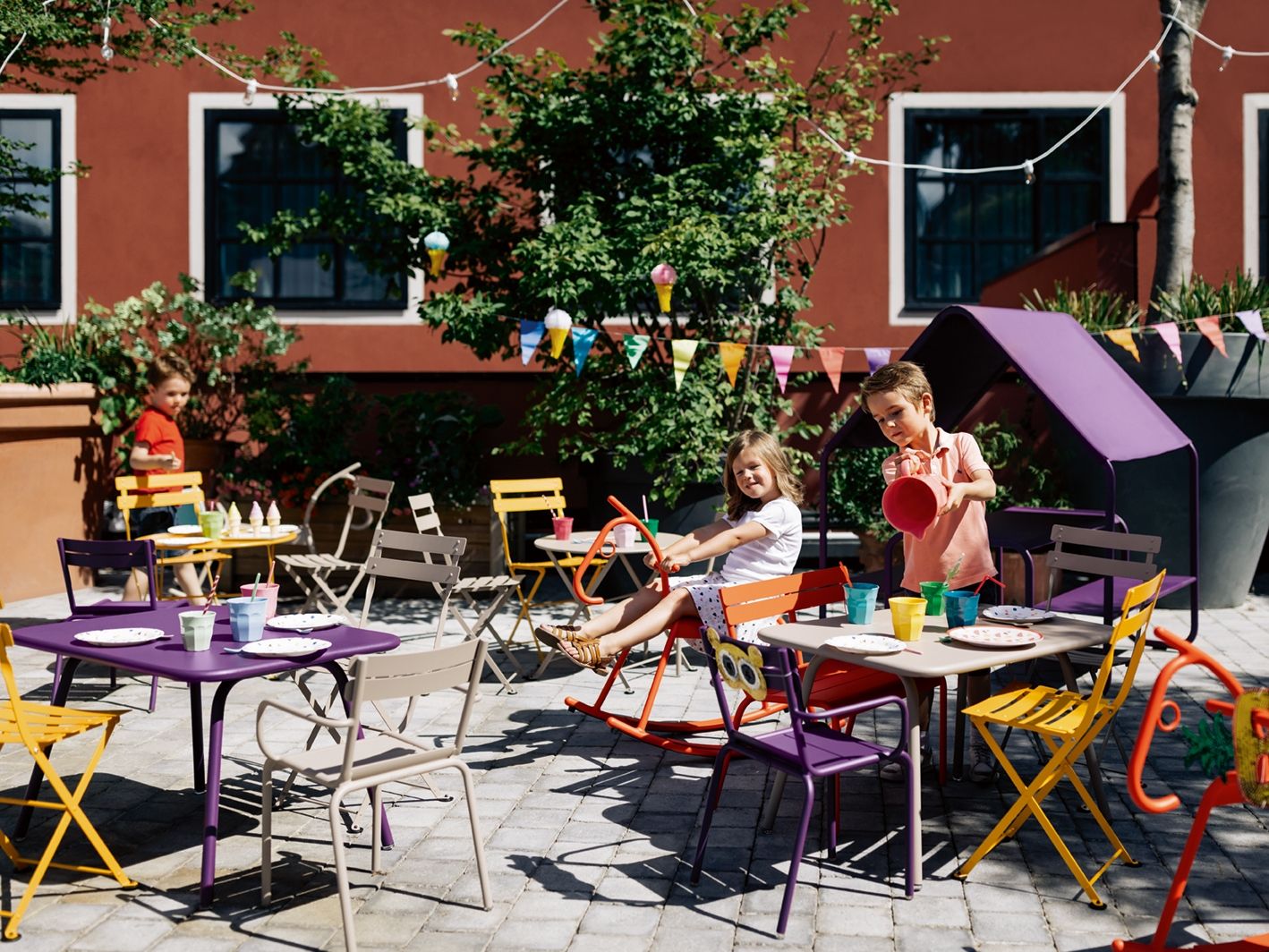 Алюминиевый квадратный стол Fermob Luxembourg Kid ARCH-00099621 - Вид №3