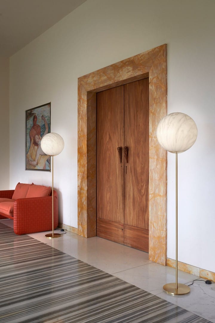 Напольная лампа из латуни и полиэтилена с мраморным эффектом SLIDE ARCH-00070936 - Вид №3