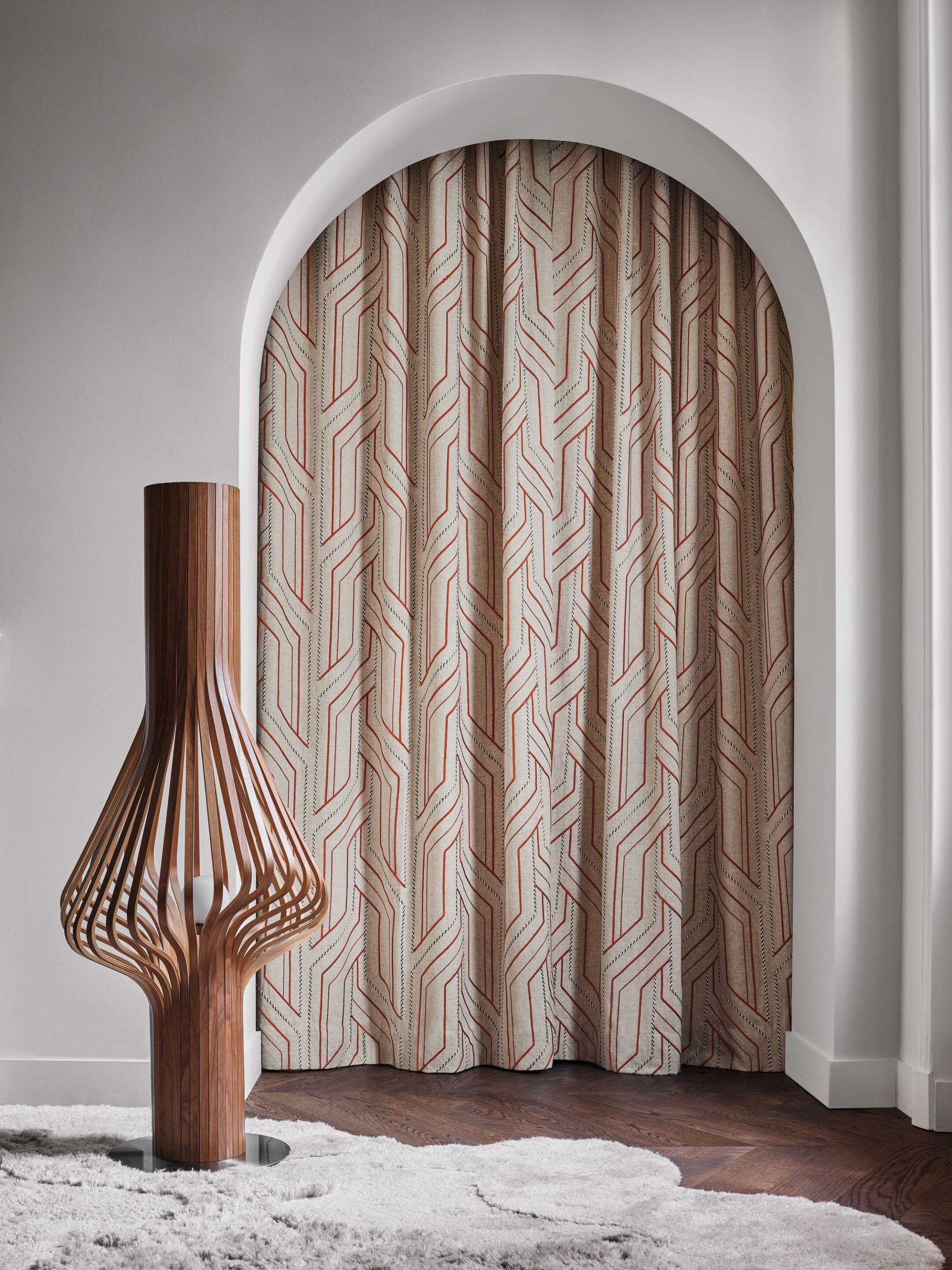 Вышитая ткань с графическим рисунком Casamance Valvidia ARCH-00087103