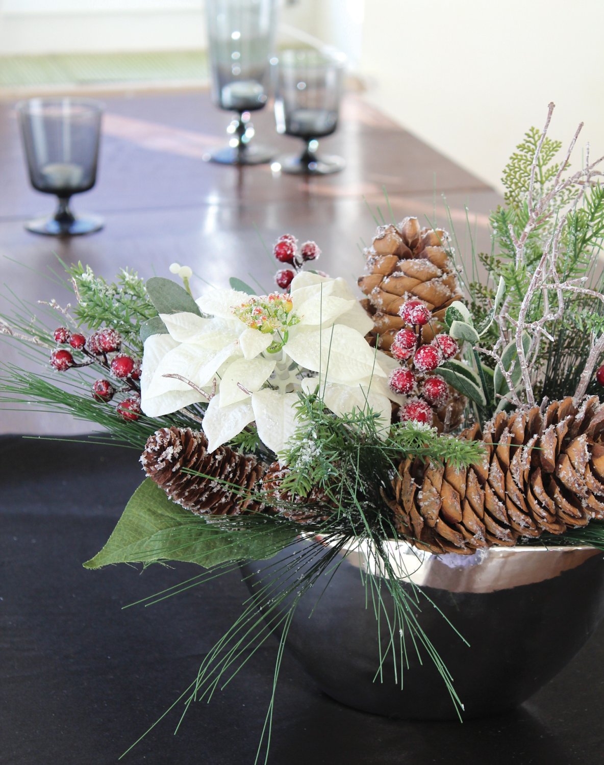 1723 831 a3 Композиция из искусственной пуансеттии в керамическом горшочке, 40 см, зелено-золотой H-andreas  - Вид №6