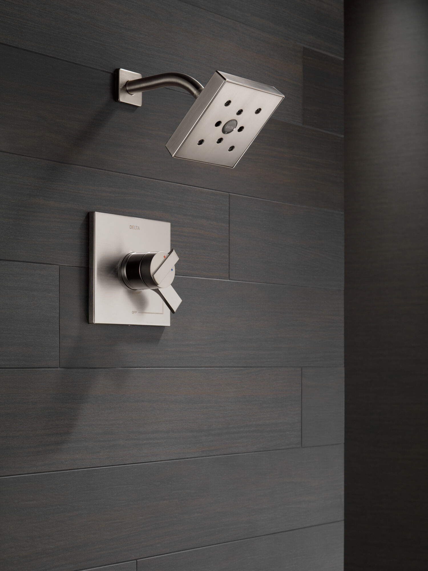 T17267-SS Накладка для душа Monitor® 17 серии H2Okinetic® Delta Faucet Ara Нержавеющая сталь - Вид №4