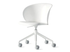 Вращающееся офисное кресло из полипропилена с колесами