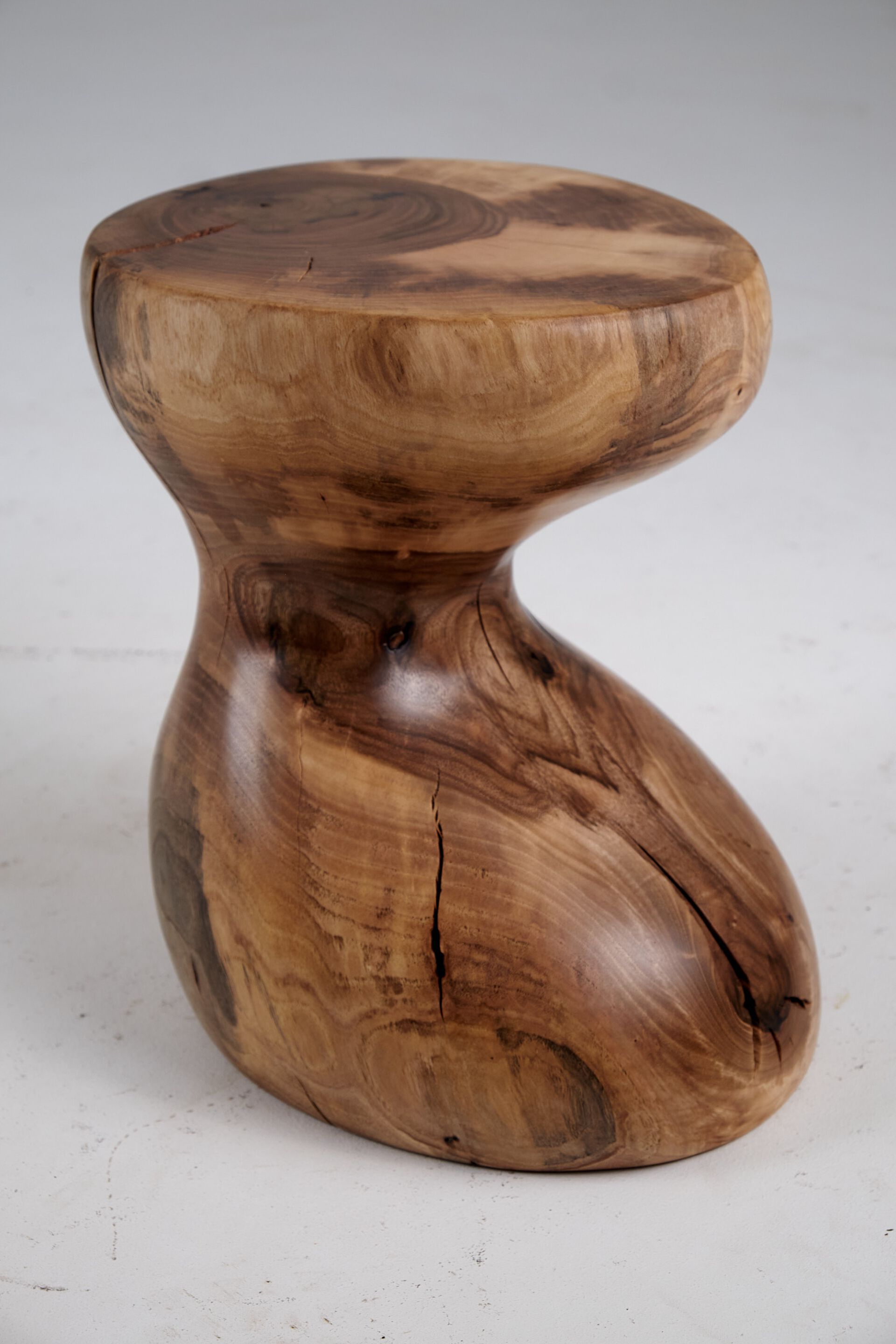 Журнальный столик из грецкого ореха Logniture Leszy ARCH-00124625